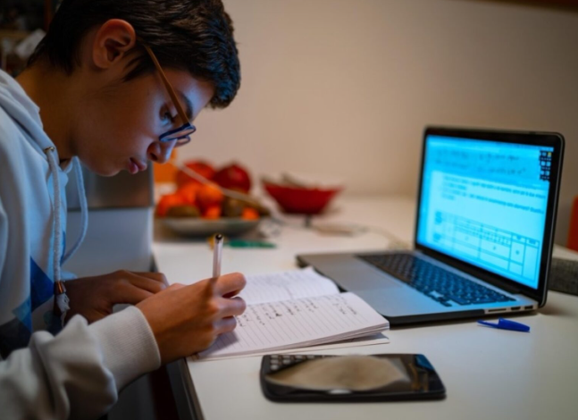 تعليق الدراسة